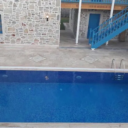 La Petra Otel 2*