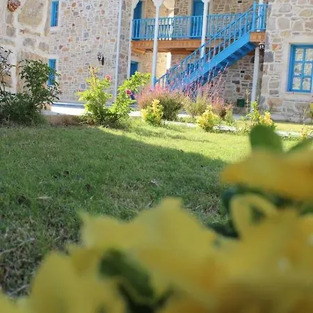 Otel La Petra 2*