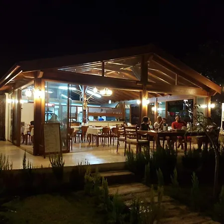 La Petra Otel 2*